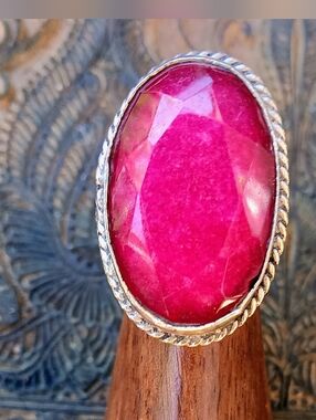 Sterling Silver 925 Ring Oval Ruby Quartz Gemstone Rope Bezel Size 7.5